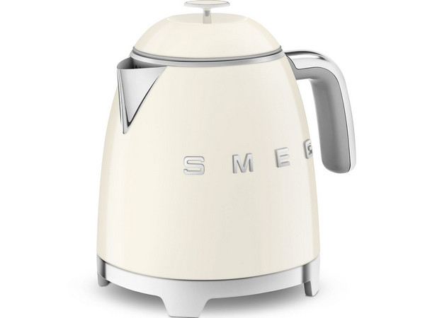 Мини-чайник электрический SMEG KLF05CREU кремовый Мини-чайник электрический SMEG KLF05CREU кремовый